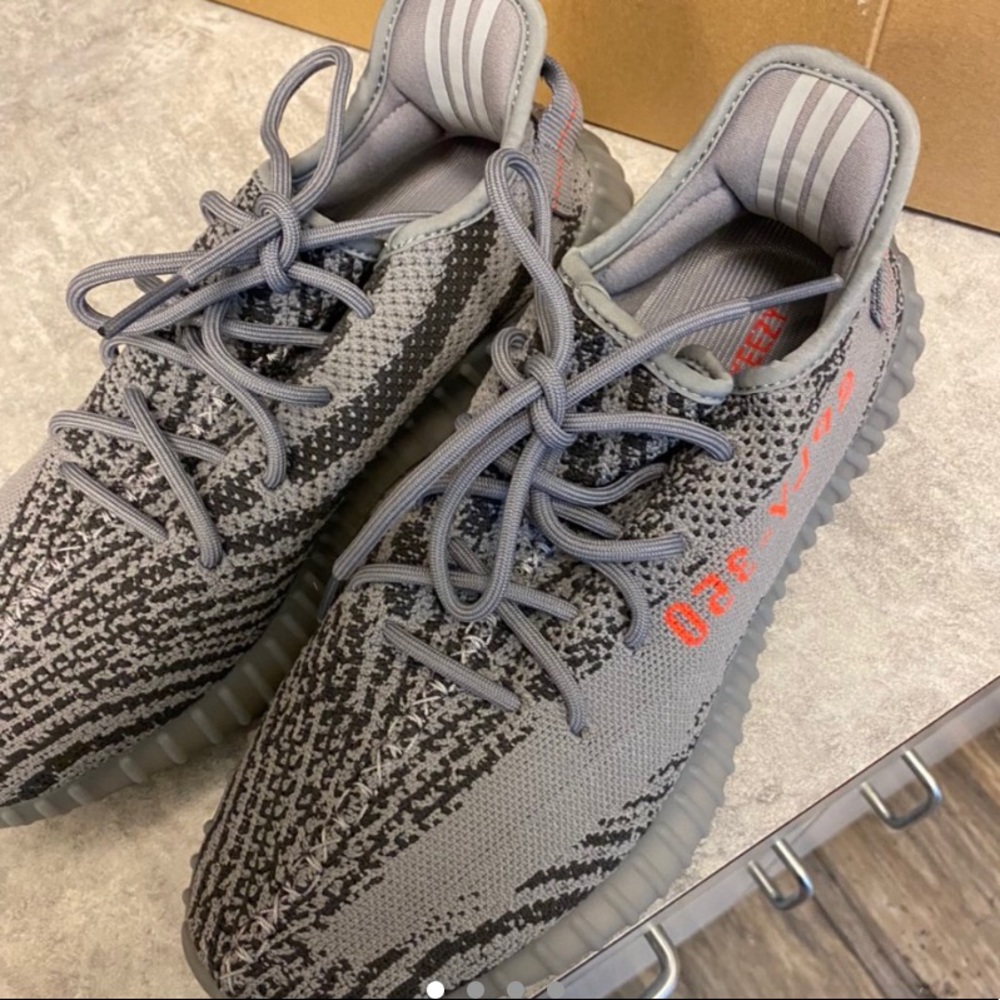 Yeezy 350 boost v2 beluga 2.0